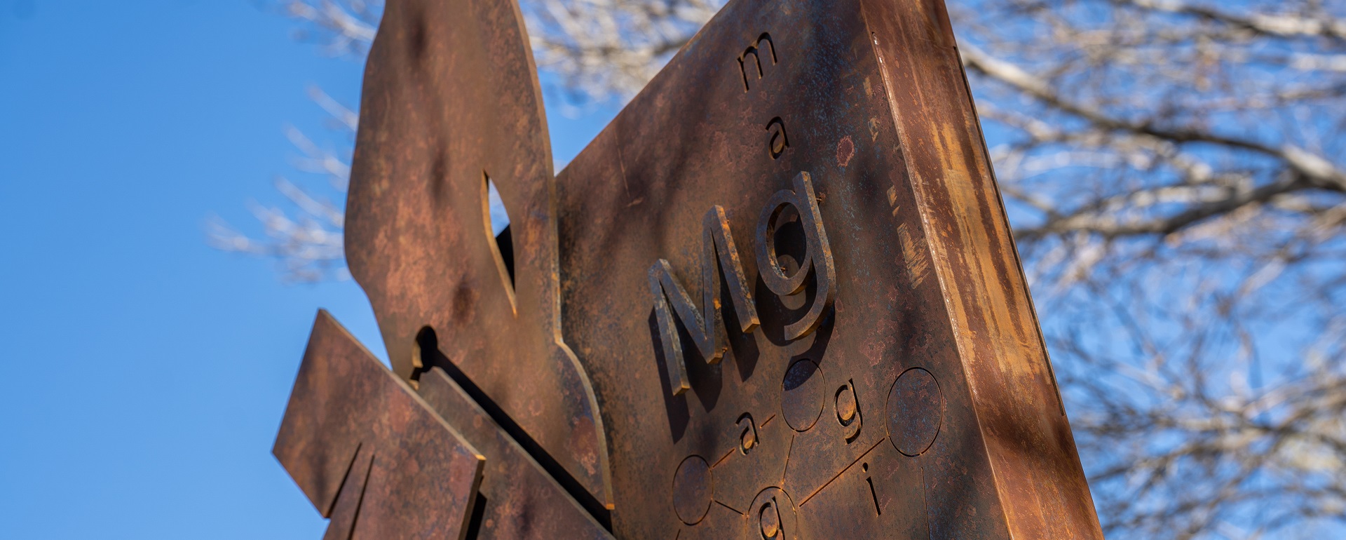 Mg_Statue Unveiling 1920x770